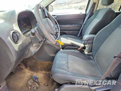 Zdjęcie 7 z 13 samochodu: 2016 JEEP COMPASS SPORT VIN:1C4NJCBA1GD743795 - miniatura