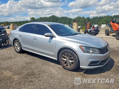 Czwarte zdjęcie samochodu z boku: 2017 VOLKSWAGEN PASSAT S VIN:1VWAT7A38HC064355 - miniatura