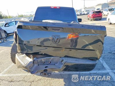 Zdjęcie 6 z 12 samochodu: 2018 RAM 1500 ST VIN:3C6JR6AT7JG249762 - miniatura