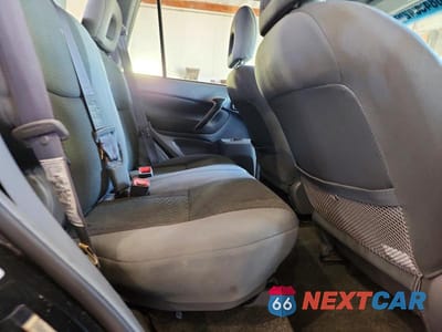 Zdjęcie 11 z 13 samochodu: 2003 TOYOTA RAV4 BASE VIN:JTEHH20V430248769 - miniatura
