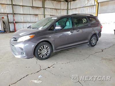 2020 TOYOTA SIENNA XLE 8-PASSENGER 5TDYZ3DC8LS062357 - główne zdjęcie licytacji z USA - miniatura