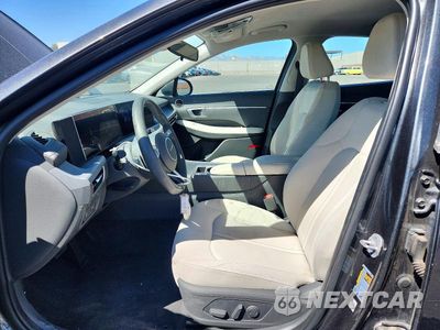 Zdjęcie 7 z 13 samochodu: 2025 HYUNDAI SONATA SEL VIN:KMHL64JA4SA473726 - miniatura
