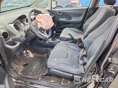 Zdjęcie 7 z 12 samochodu: 2013 HONDA FIT VIN:JHMGE8G36DC063508 - miniatura