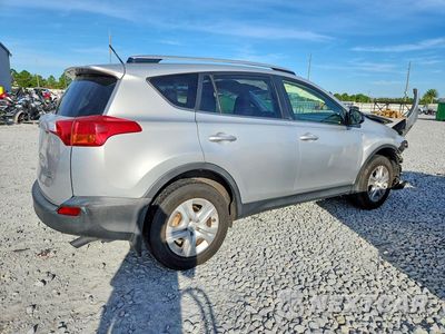 Trzecie zdjęcie samochodu z tyłu: 2014 TOYOTA RAV4 LE VIN:JTMBFREV2EJ006982 - miniatura