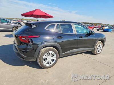 Trzecie zdjęcie samochodu z tyłu: 2026 CHEVROLET TRAX LS VIN:KL77LFEP4TC236746 - miniatura