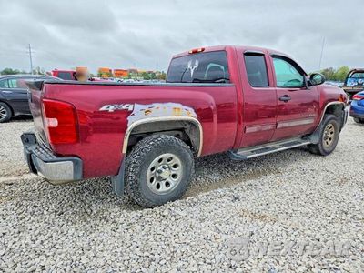 Trzecie zdjęcie samochodu z tyłu: 2013 CHEVROLET SILVERADO K1500 LT VIN:1GCRKSEA2DZ235578 - miniatura