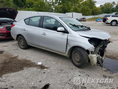 Czwarte zdjęcie samochodu z boku: 2012 NISSAN VERSA VIN:3N1CN7AP4CL823351 - miniatura