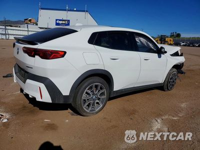 Trzecie zdjęcie samochodu z tyłu: 2026 BMW X2 XDRIVE28I VIN:WBX63GM01T5602176 - miniatura