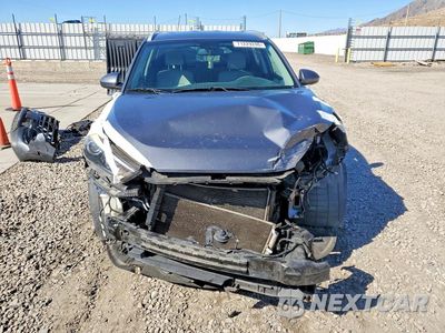 Piąte zdjęcie samochodu w środku: 2017 HYUNDAI TUCSON SE VIN:KM8J3CA4XHU385128 - miniatura