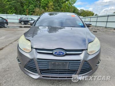 Piąte zdjęcie samochodu w środku: 2013 FORD FOCUS SE VIN:1FADP3K22DL128960 - miniatura