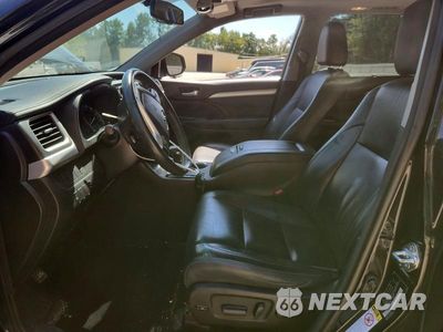 Zdjęcie 7 z 12 samochodu: 2016 TOYOTA HIGHLANDER XLE VIN:5TDKKRFH4GS507026 - miniatura