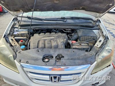 Zdjęcie 12 z 13 samochodu: 2006 HONDA ODYSSEY TOURING VIN:5FNRL38816B011349 - miniatura