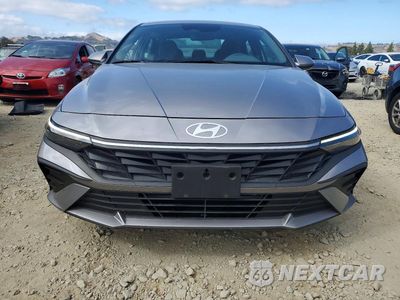Piąte zdjęcie samochodu w środku: 2025 HYUNDAI ELANTRA SE VIN:KMHLL4DG1SU008800 - miniatura