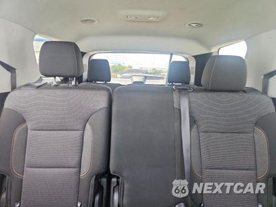 Zdjęcie 10 z 13 samochodu: 2020 CHEVROLET TRAVERSE LS VIN:1GNERFKW0LJ152334 - miniatura