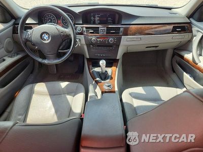 Zdjęcie 8 z 12 samochodu: 2011 BMW 335 XI VIN:WBAPL5C56BA742925 - miniatura