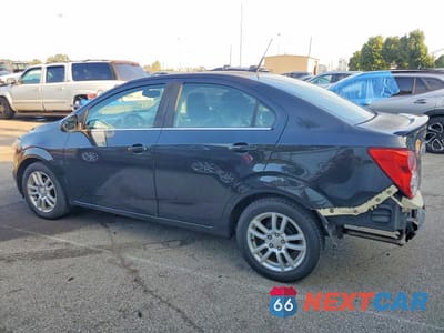 Drugie zdjęcie samochodu z przodu: 2014 CHEVROLET SONIC LT VIN:1G1JC5SH8E4215422 - miniatura
