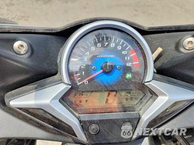 Zdjęcie 7 z 9 samochodu: 2012 HONDA CBR250 R VIN:MLHMC4107C5203129 - miniatura