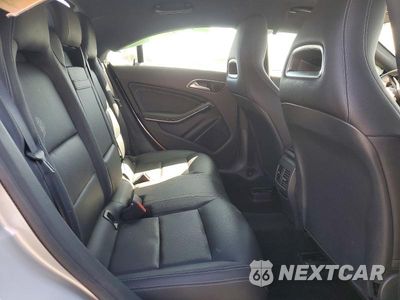 Zdjęcie 10 z 12 samochodu: 2018 MERCEDES-BENZ CLA 250 VIN:WDDSJ4EB1JN513260 - miniatura