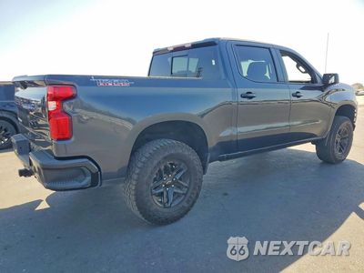 Trzecie zdjęcie samochodu z tyłu: 2021 CHEVROLET SILVERADO K1500 LT TRAIL BOSS VIN:1GCPYFED8MZ212250 - miniatura