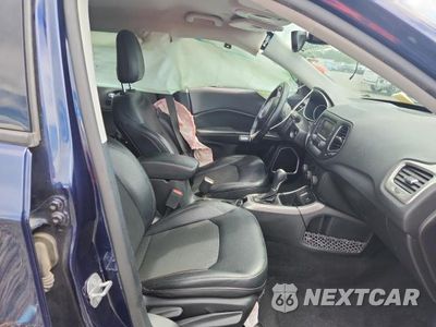 Zdjęcie 7 z 13 samochodu: 2017 JEEP COMPASS LATITUDE VIN:3C4NJCBB4HT658566 - miniatura