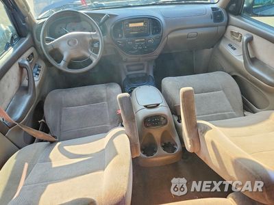 Zdjęcie 8 z 13 samochodu: 2001 TOYOTA SEQUOIA SR5 VIN:5TDZT34A71S006329 - miniatura