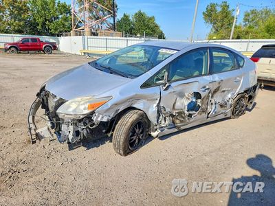 2013 TOYOTA PRIUS TWO JTDKN3DU8D1699077 - główne zdjęcie licytacji z USA - miniatura