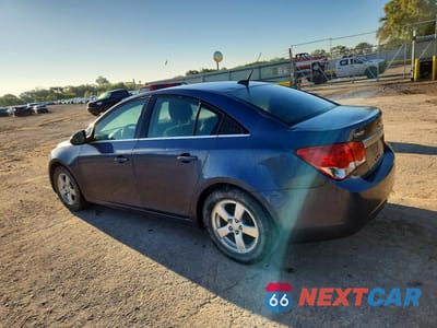 Drugie zdjęcie samochodu z przodu: 2014 CHEVROLET CRUZE LT VIN:1G1PC5SBXE7110563 - miniatura