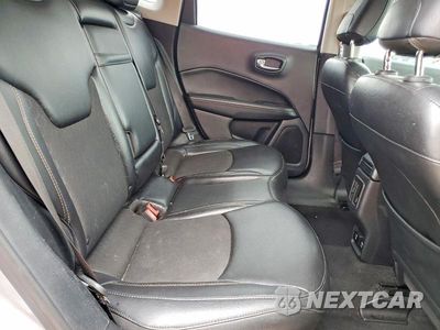 Zdjęcie 11 z 13 samochodu: 2019 JEEP COMPASS LATITUDE VIN:3C4NJDBB1KT599490 - miniatura