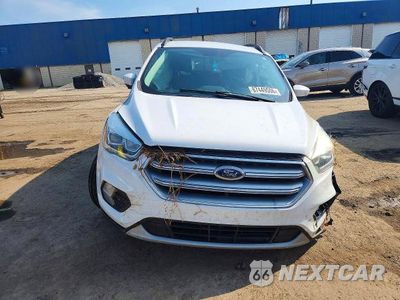 Piąte zdjęcie samochodu w środku: 2017 FORD ESCAPE SE VIN:1FMCU0GD1HUD38520 - miniatura
