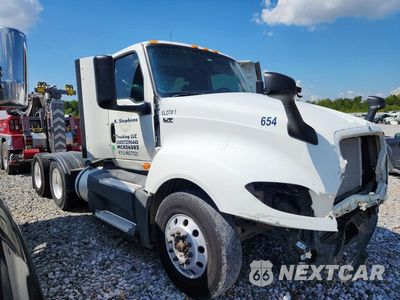 Czwarte zdjęcie samochodu z boku: 2018 INTERNATIONAL LT625 SEMI TRUCK VIN:3HSDZAPR5JN477864 - miniatura