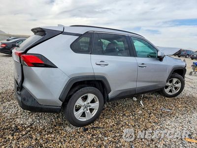 Trzecie zdjęcie samochodu z tyłu: 2020 TOYOTA RAV4 XLE VIN:2T3P1RFV1LW125091 - miniatura