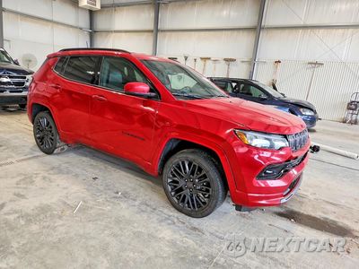 Czwarte zdjęcie samochodu z boku: 2022 JEEP COMPASS LIMITED VIN:3C4NJDCB4NT236619 - miniatura