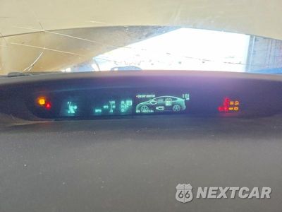 Zdjęcie 9 z 13 samochodu: 2013 TOYOTA PRIUS THREE VIN:JTDKN3DU4D5566891 - miniatura