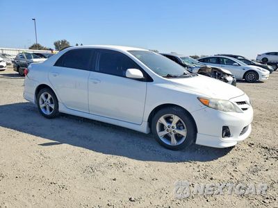 Czwarte zdjęcie samochodu z boku: 2012 TOYOTA COROLLA S VIN:2T1BU4EE8CC770319 - miniatura