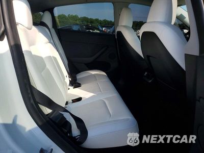 Zdjęcie 11 z 13 samochodu: 2024 TESLA MODEL Y VIN:7SAYGDEE1RA274834 - miniatura