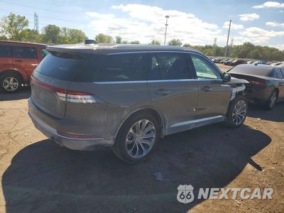Trzecie zdjęcie samochodu z tyłu: 2026 LINCOLN AVIATOR VIN:5LM5J6XC6TGL01706 - miniatura