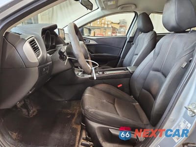 Zdjęcie 7 z 12 samochodu: 2017 MAZDA 3 SPORT VIN:3MZBN1U74HM155230 - miniatura