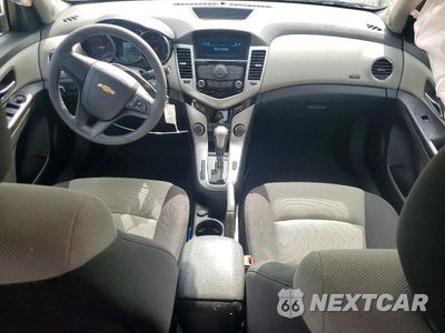 Zdjęcie 8 z 12 samochodu: 2013 CHEVROLET CRUZE LS VIN:1G1PA5SH8D7277870 - miniatura
