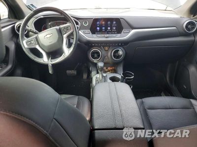 Zdjęcie 8 z 13 samochodu: 2021 CHEVROLET BLAZER 3LT VIN:3GNKBDRS2MS523413 - miniatura