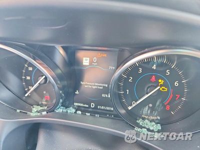Zdjęcie 9 z 13 samochodu: 2019 JAGUAR F-PACE S VIN:SADCM2FV8KA616577 - miniatura