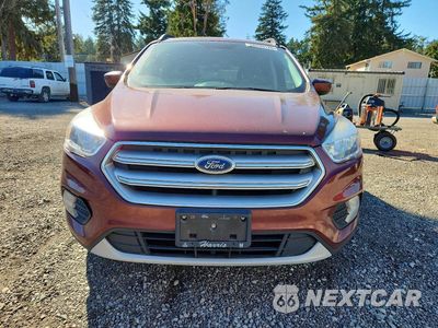 Piąte zdjęcie samochodu w środku: 2018 FORD ESCAPE SE VIN:1FMCU0GD8JUB62331 - miniatura