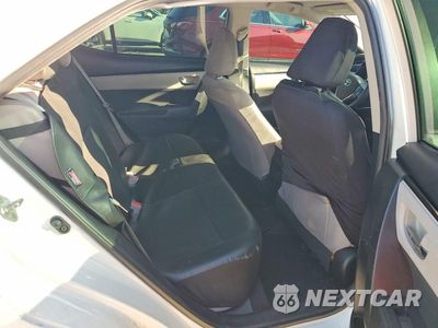 Zdjęcie 10 z 12 samochodu: 2018 TOYOTA COROLLA LE VIN:5YFBURHE0JP848341 - miniatura