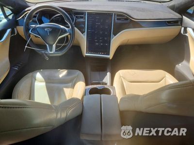Zdjęcie 8 z 12 samochodu: 2016 TESLA MODEL S VIN:5YJSA1E20GF124593 - miniatura
