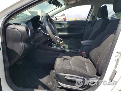 Zdjęcie 7 z 12 samochodu: 2019 KIA FORTE LXS VIN:3KPF24AD8KE120460 - miniatura