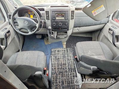 Zdjęcie 8 z 13 samochodu: 2017 MERCEDES-BENZ SPRINTER 3500 DELIVERY VAN VIN:WD3PF0CD9HP533621 - miniatura