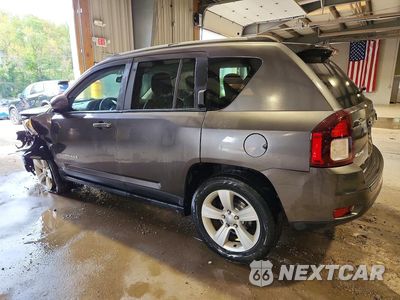 Drugie zdjęcie samochodu z przodu: 2016 JEEP COMPASS LATITUDE VIN:1C4NJDEBXGD572443 - miniatura