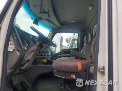 Zdjęcie 7 z 13 samochodu: 2015 KENWORTH T680 SEMI TRUCK VIN:1XKYA48X9FJ462461 - miniatura