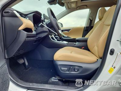 Zdjęcie 7 z 14 samochodu: 2025 TOYOTA RAV4 LIMITED VIN:JTMN1RFV9SJ045686 - miniatura