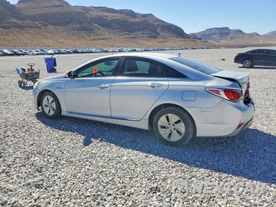Drugie zdjęcie samochodu z przodu: 2015 HYUNDAI SONATA HYBRID BASE VIN:KMHEC4A41FA133385 - miniatura