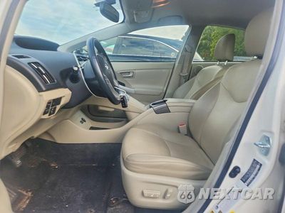 Zdjęcie 7 z 13 samochodu: 2015 TOYOTA PRIUS FIVE VIN:JTDKN3DUXF0402996 - miniatura